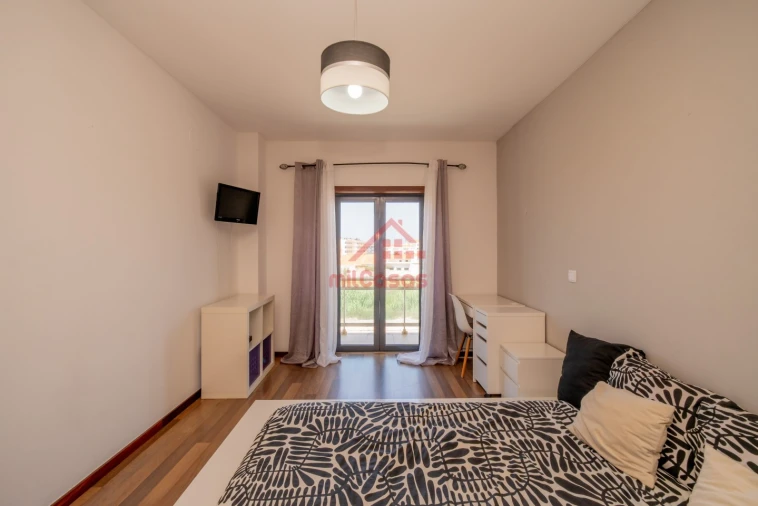 Apartamento T4 para Venda em Silveira Foto 18