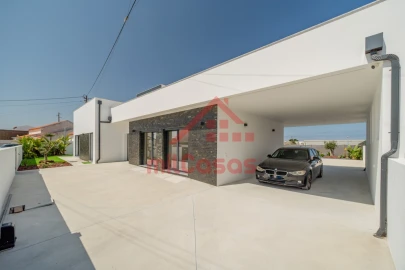 Moradia T5 para Venda em Silveira