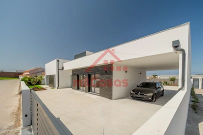 Moradia T5 para Venda em Silveira