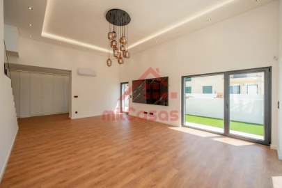 Moradia T5 para Venda em Silveira