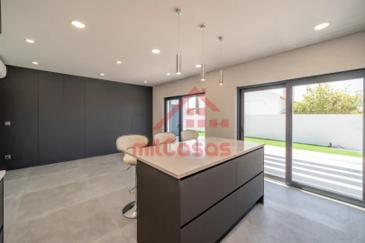 Moradia T5 para Venda em Silveira