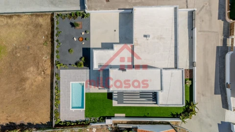 Moradia T5 para Venda em Silveira