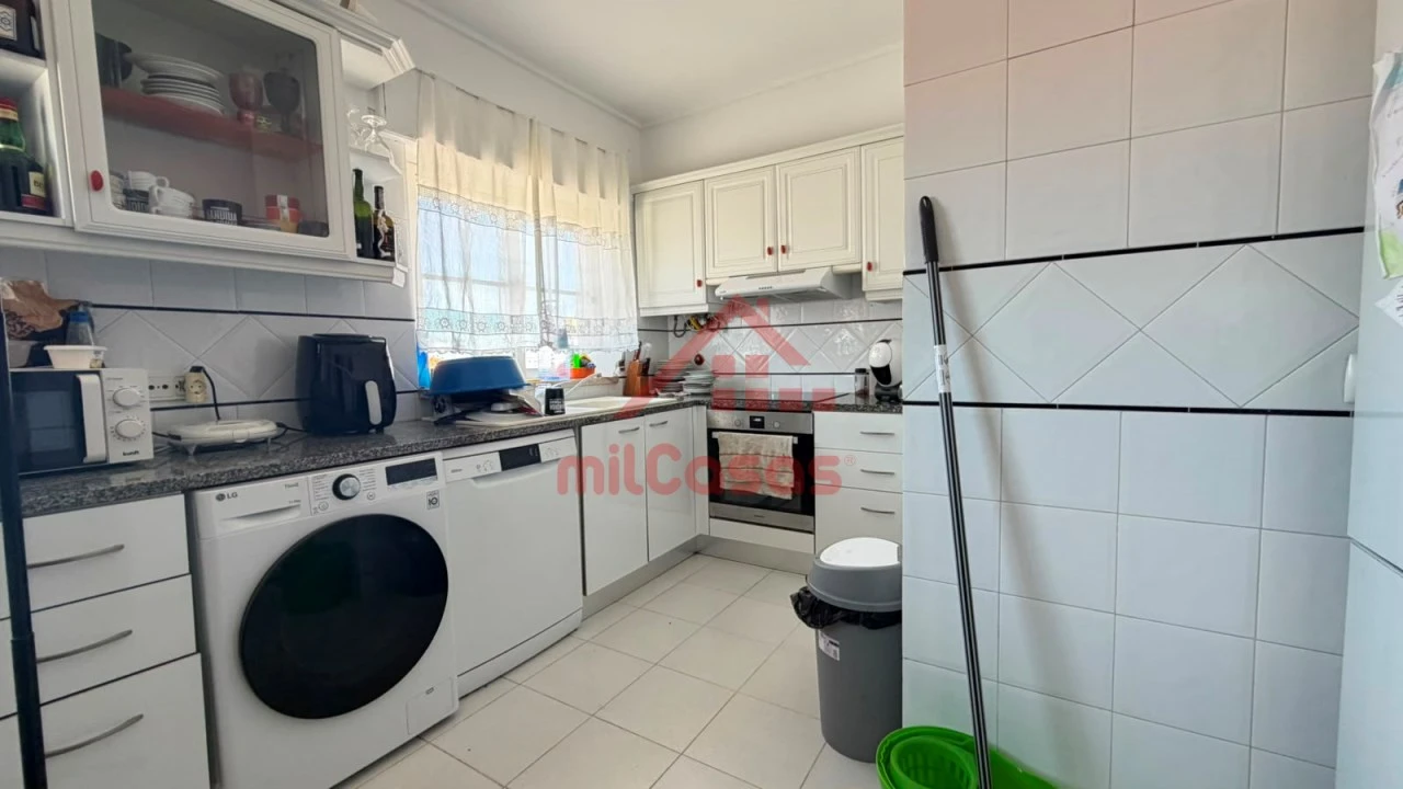 Apartamento T2 para Venda em Santa Maria, São Pedro e Matacães Foto 7