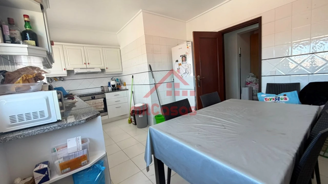 Apartamento T2 para Venda em Santa Maria, São Pedro e Matacães Foto 8