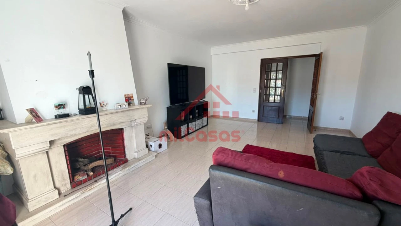 Apartamento T2 para Venda em Santa Maria, São Pedro e Matacães Foto 16