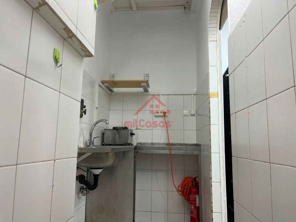 Loja para Arrendamento em Lumiar Foto 6