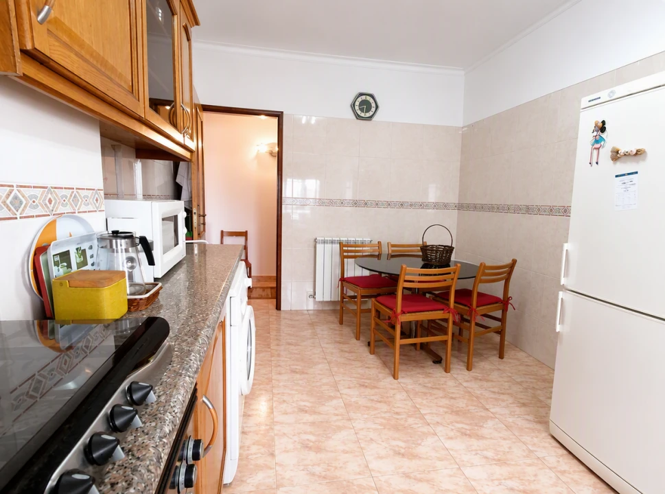 Apartamento T3 para Venda em Bombarral e Vale Covo Foto 7