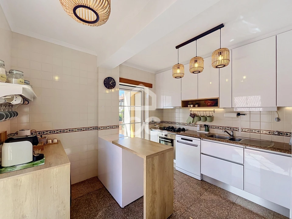 Apartamento T3 para Venda em São Martinho do Porto Foto 13