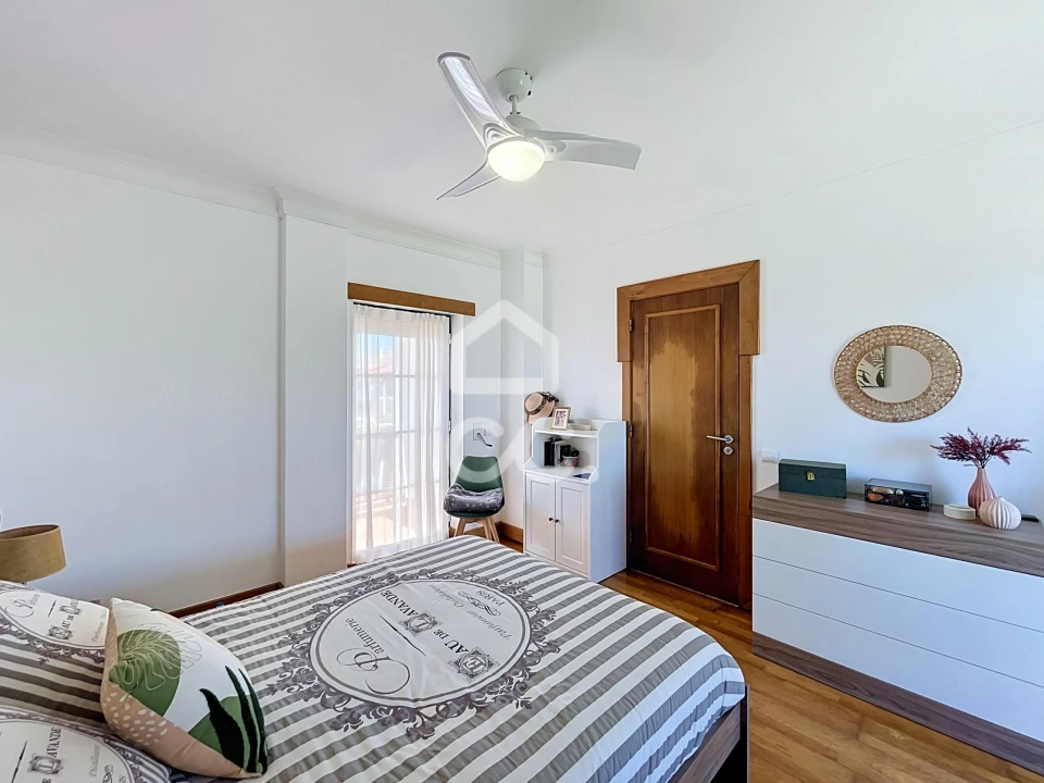 Apartamento T3 para Venda em São Martinho do Porto Foto 24