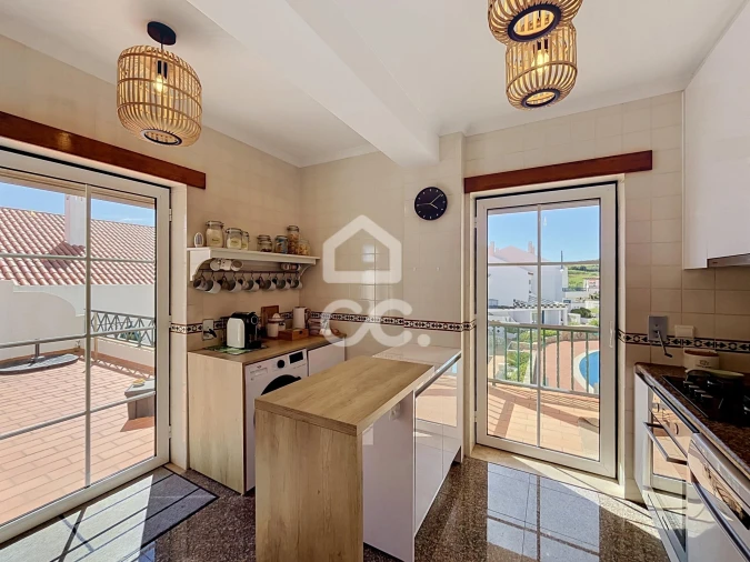 Apartamento T3 para Venda em São Martinho do Porto Foto 16