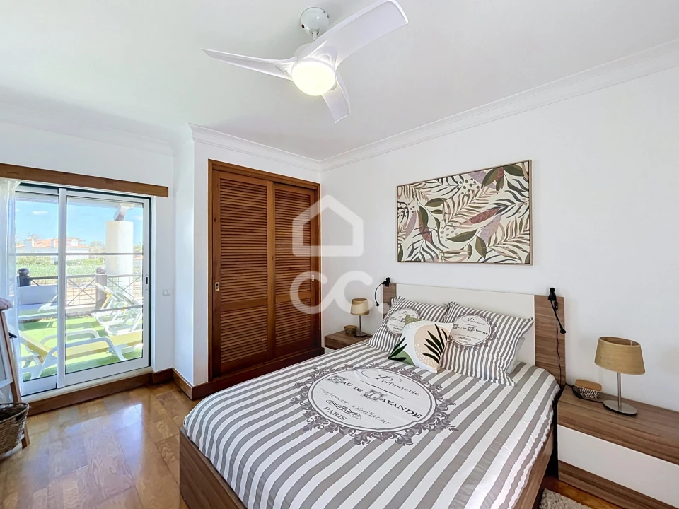 Apartamento T3 para Venda em São Martinho do Porto Foto 23