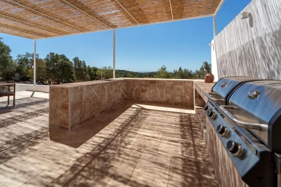 Moradia T3 para Venda em Santa Barbara de Nexe
