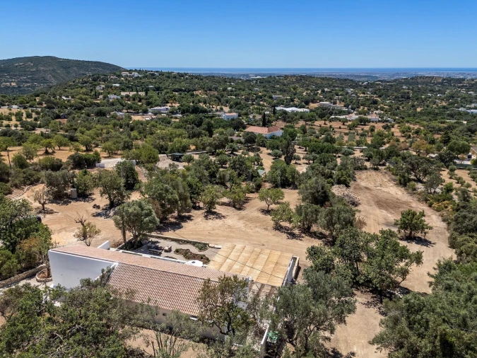 Moradia T3 para Venda em Santa Barbara de Nexe Foto 55