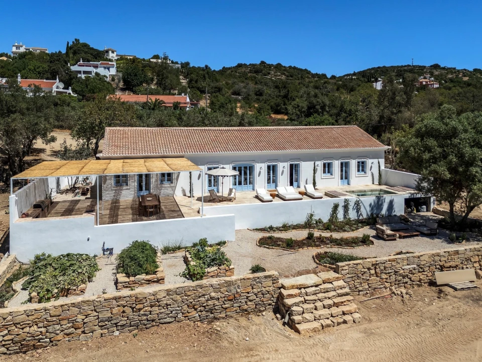 Moradia T3 para Venda em Santa Barbara de Nexe Foto 7