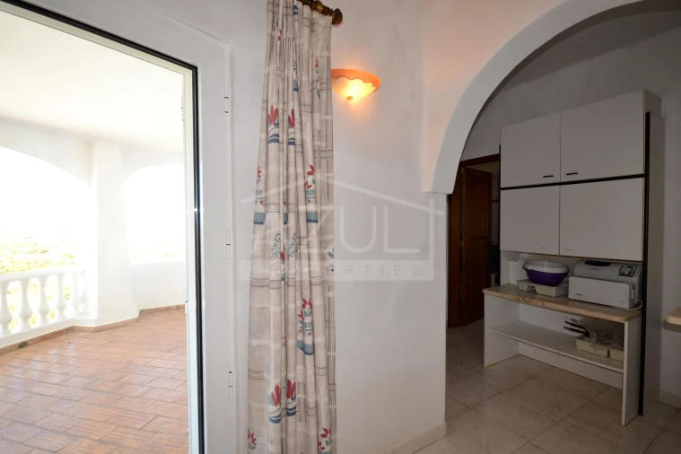 Moradia T5 para Venda em Santa Barbara de Nexe Foto 29