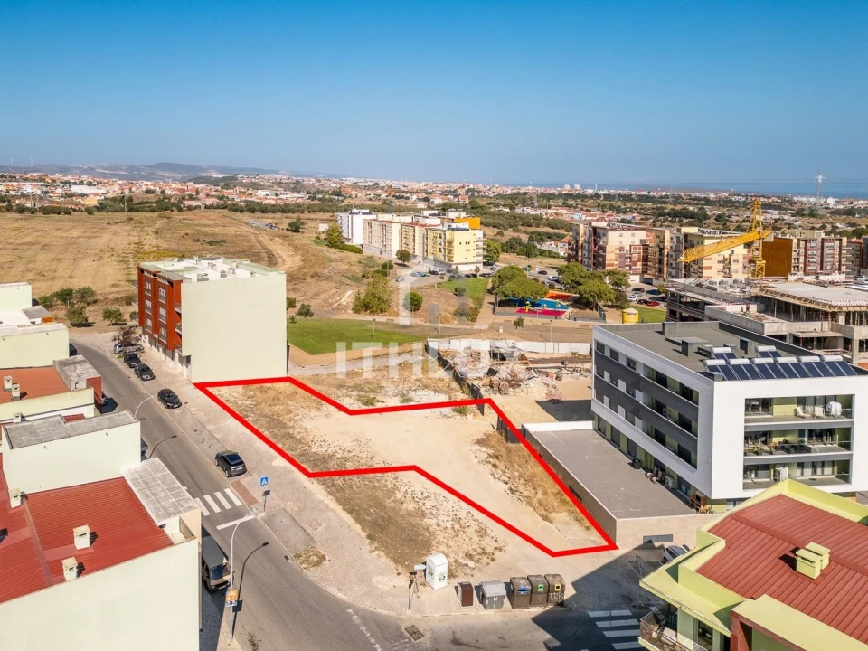 Terreno para Venda em Camarate, Unhos e Apelação Foto 1
