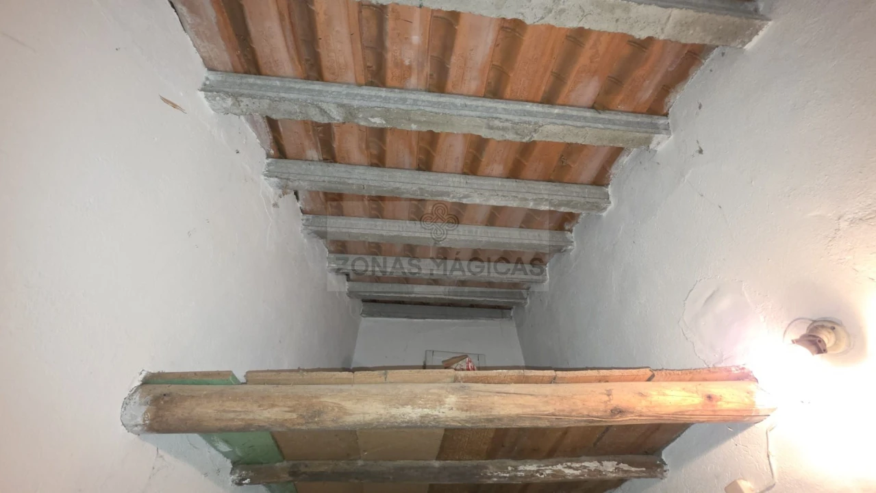 Moradia T3 para Venda em Odiaxere Foto 28