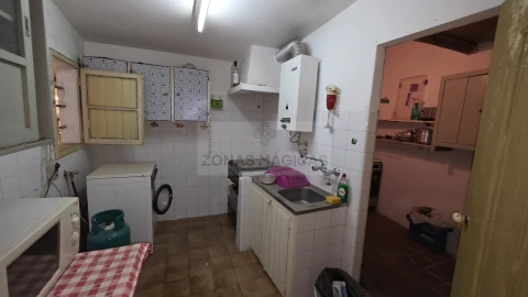 Moradia T3 para Venda em Odiaxere