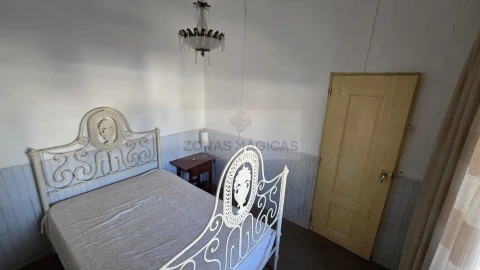 Moradia T3 para Venda em Odiaxere