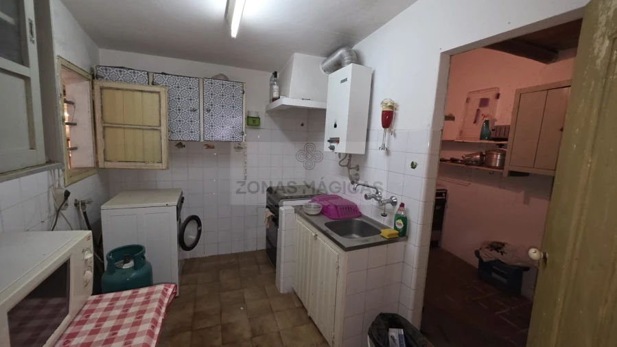 Moradia T3 para Venda em Odiaxere Foto 22