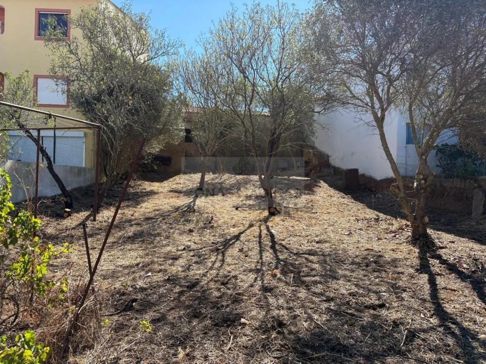 Moradia T3 para Venda em Odiaxere Foto 33