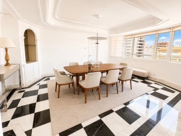 Apartamento T4 para Venda em Cascais e Estoril