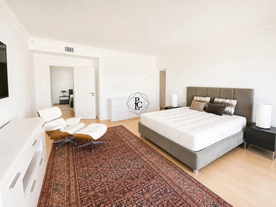 Apartamento T4 para Venda em Cascais e Estoril Foto 2