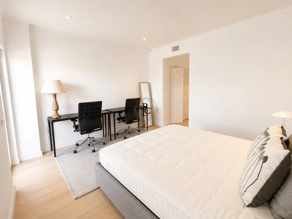 Apartamento T4 para Venda em Cascais e Estoril Foto 22