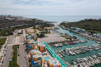 Negócio para Venda em Albufeira e Olhos de Água