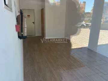 Negócio para Venda em Albufeira e Olhos de Água