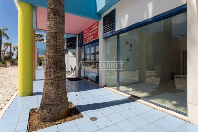 Negócio para Venda em Albufeira e Olhos de Água