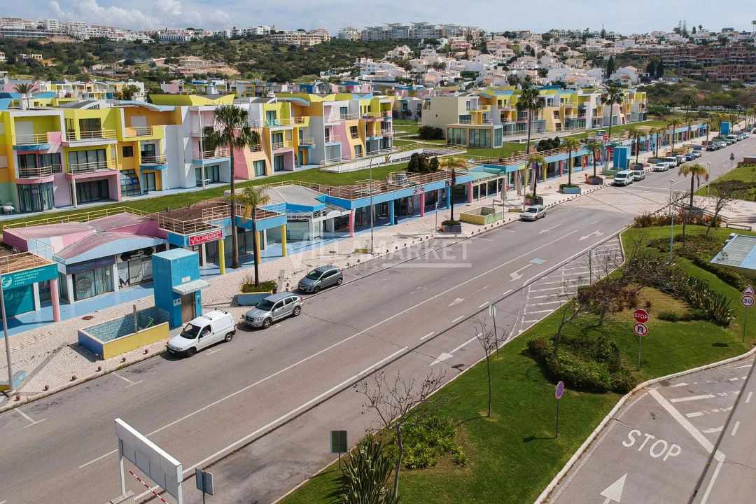 Negócio para Venda em Albufeira e Olhos de Água Foto 12