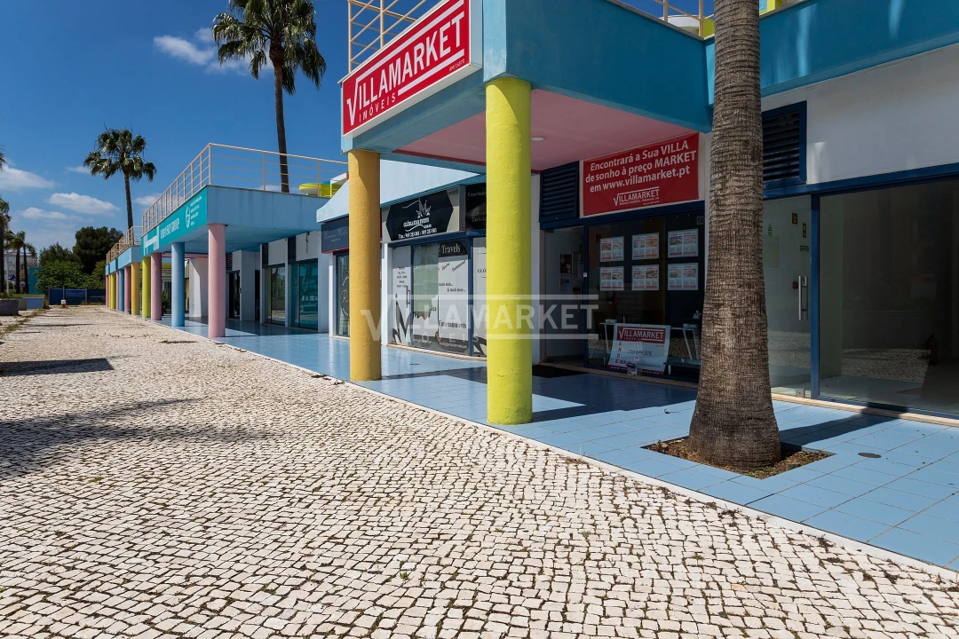 Negócio para Venda em Albufeira e Olhos de Água Foto 17