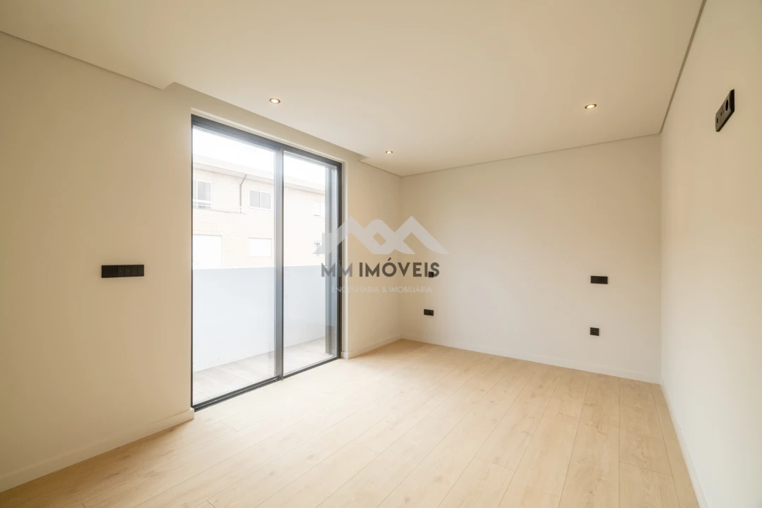 Apartamento T4 para Venda em Gondomar (São Cosme), Valbom e Jovim Foto 25