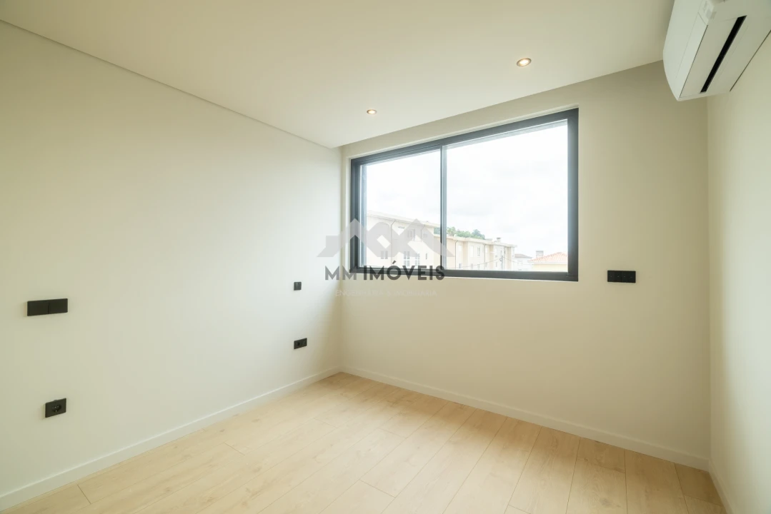Apartamento T4 para Venda em Gondomar (São Cosme), Valbom e Jovim Foto 23