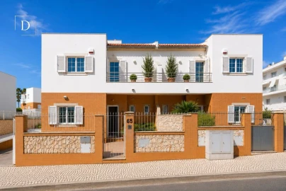 Moradia T3 para Venda em Albufeira e Olhos de Água