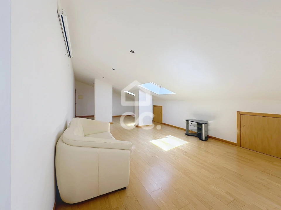 Apartamento T3 para Venda em Santa Maria Maior Foto 32