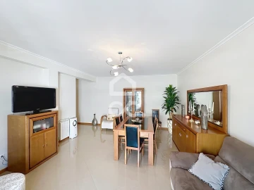 Apartamento T3 para Venda em Santa Maria Maior