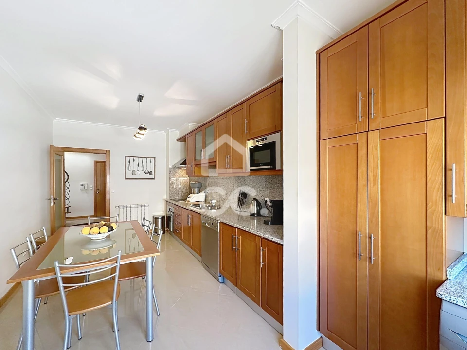 Apartamento T3 para Venda em Santa Maria Maior Foto 6