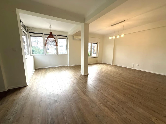 Apartamento T4 para Venda em Cascais e Estoril Foto 27