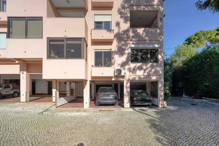 Apartamento T4 para Venda em Cascais e Estoril Foto 15