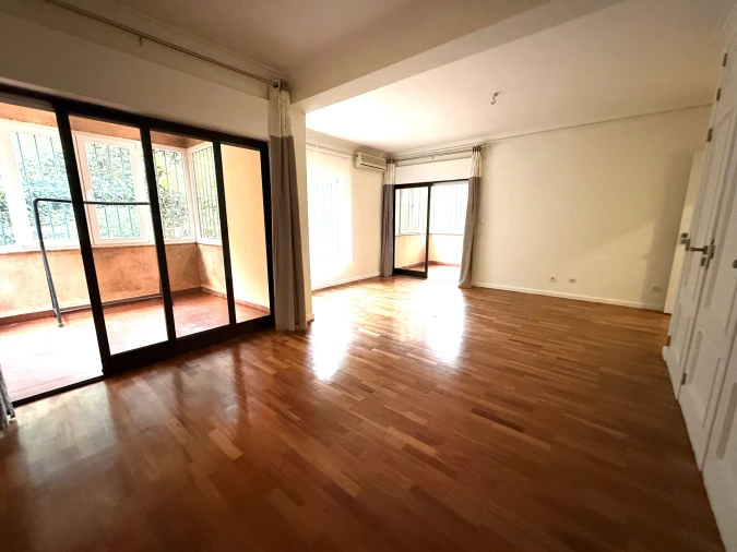 Apartamento T4 para Venda em Cascais e Estoril Foto 34