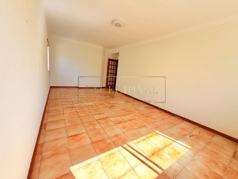Apartamento T1 para Venda em Canidelo Foto 2