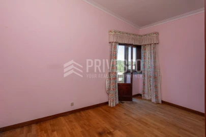 Moradia T4 para Venda em Alcabideche
