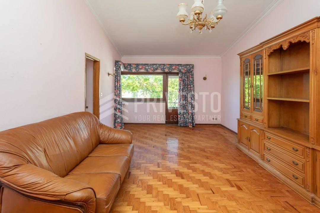 Moradia T4 para Venda em Alcabideche Foto 4