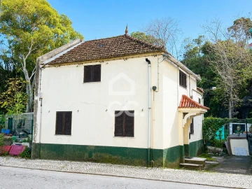 Moradia T2 para Venda em Campolide