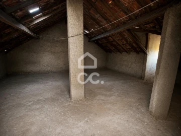 Moradia T2 para Venda em Campolide