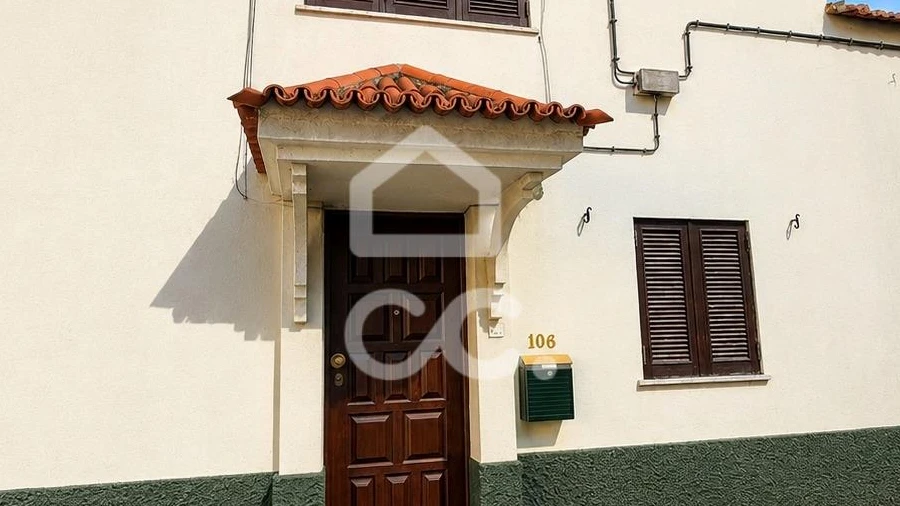 Moradia T2 para Venda em Campolide