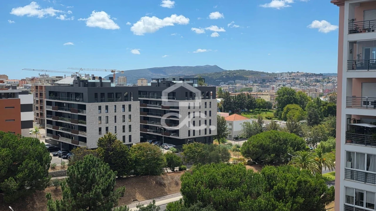 Apartamento T4 para Venda em Setubal (São Sebastião) Foto 1