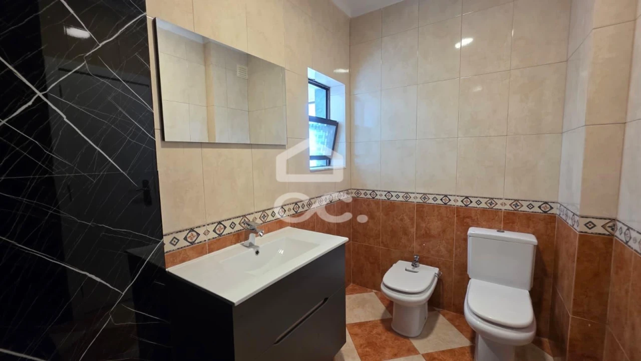 Apartamento T4 para Venda em Setubal (São Sebastião) Foto 24